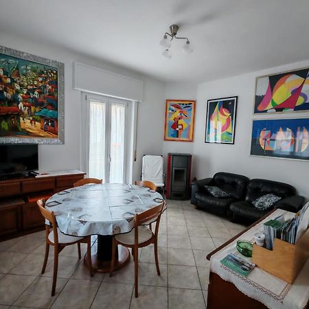 Nora Casa Vacanze Dervio Exterior foto